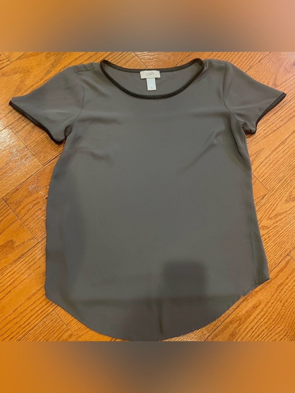 LOFT XS Gray Faux Leather Trim Blouse Office Workwear
